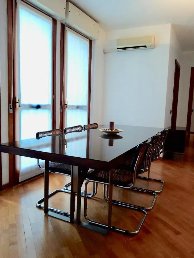 Guest house Bedandbreakfast Eni Torri Lombarde San Donato Bbqueen San Donato Milanese