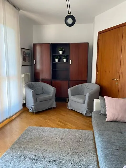 Bedandbreakfast Eni Torri Lombarde San Donato Bbqueen San Donato Milanese 0*,