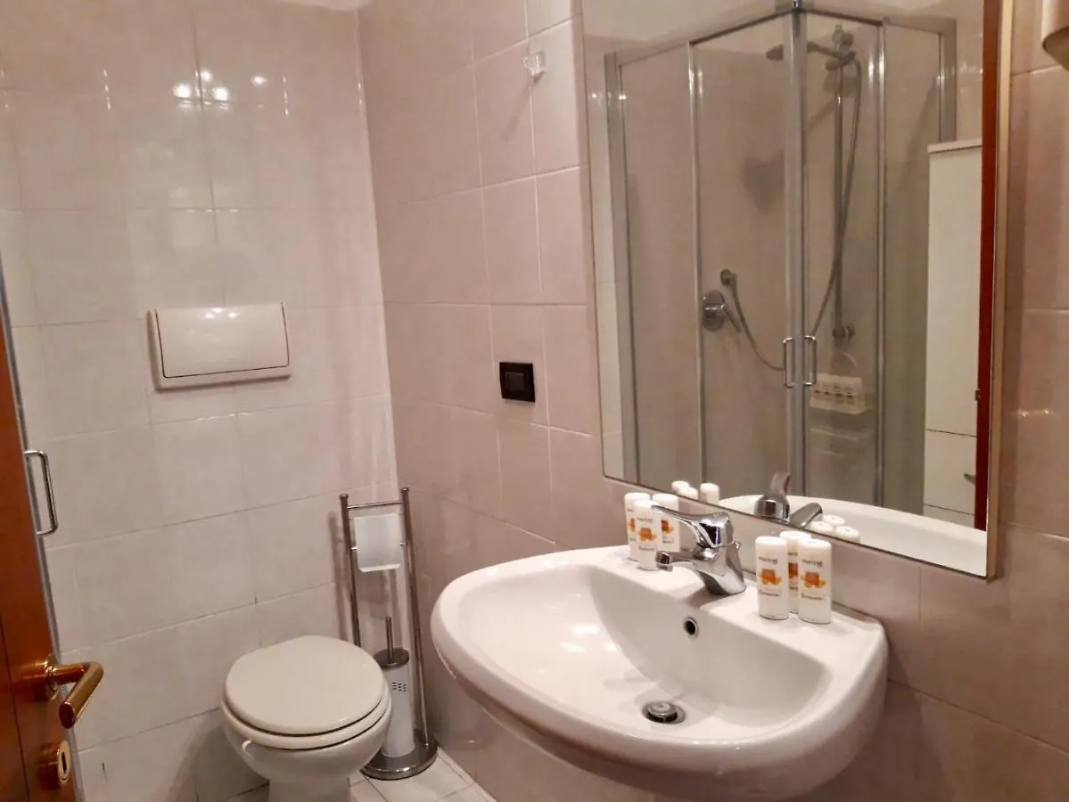 Bedandbreakfast Eni Torri Lombarde San Donato Bbqueen San Donato Milanese 0*,